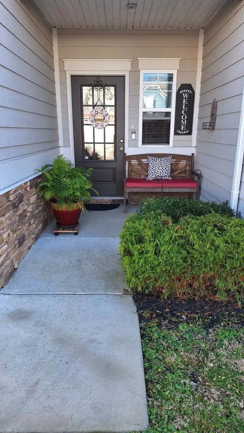 104 Townsend Ave