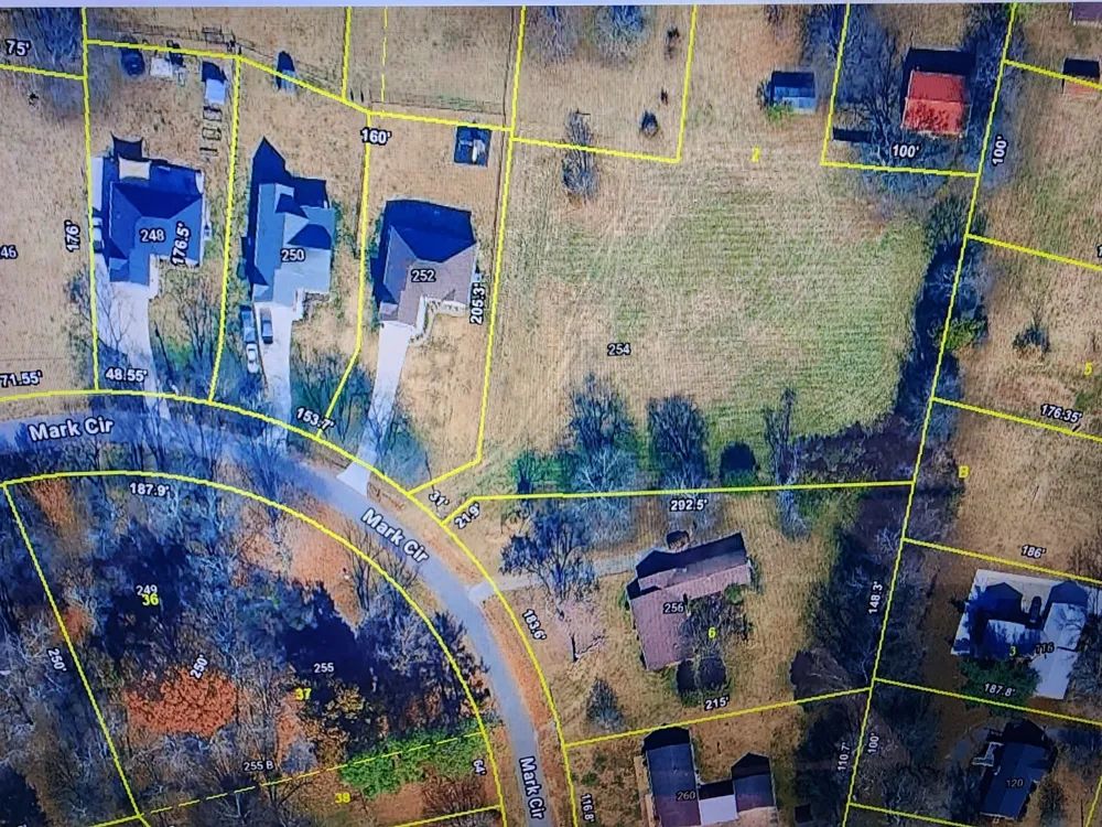 254 Mark Cir Gallatin, TN 37066