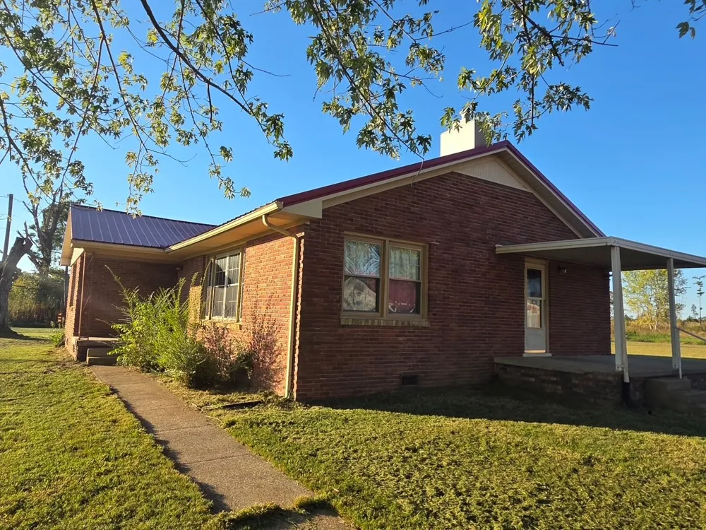 126 Dunn Rd Leoma, TN 38468