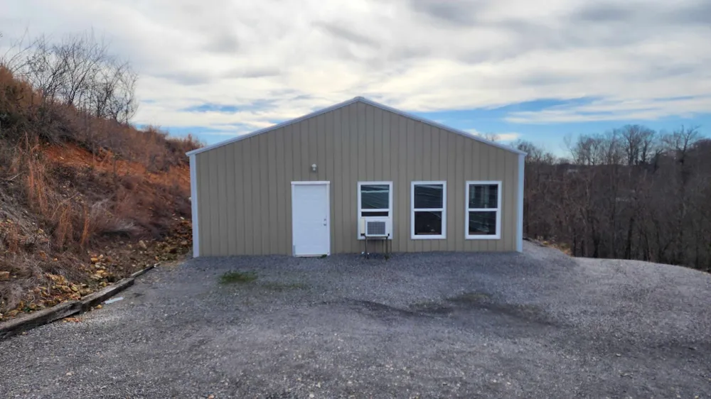 276 Schelley Rd Gainesboro, TN 38562