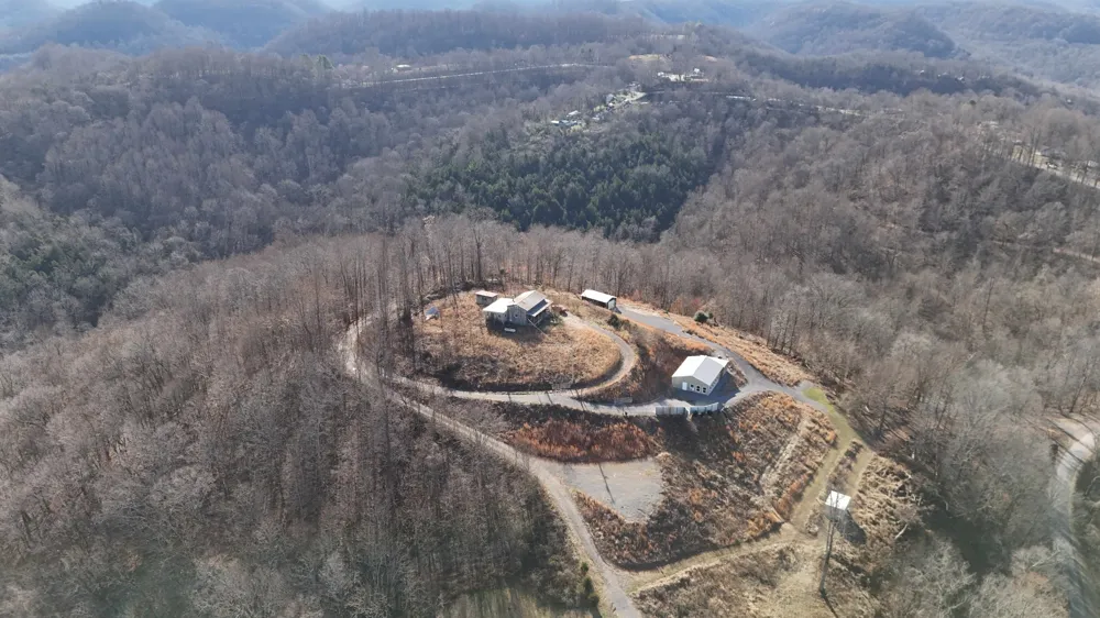 276 Schelley Rd Gainesboro, TN 38562