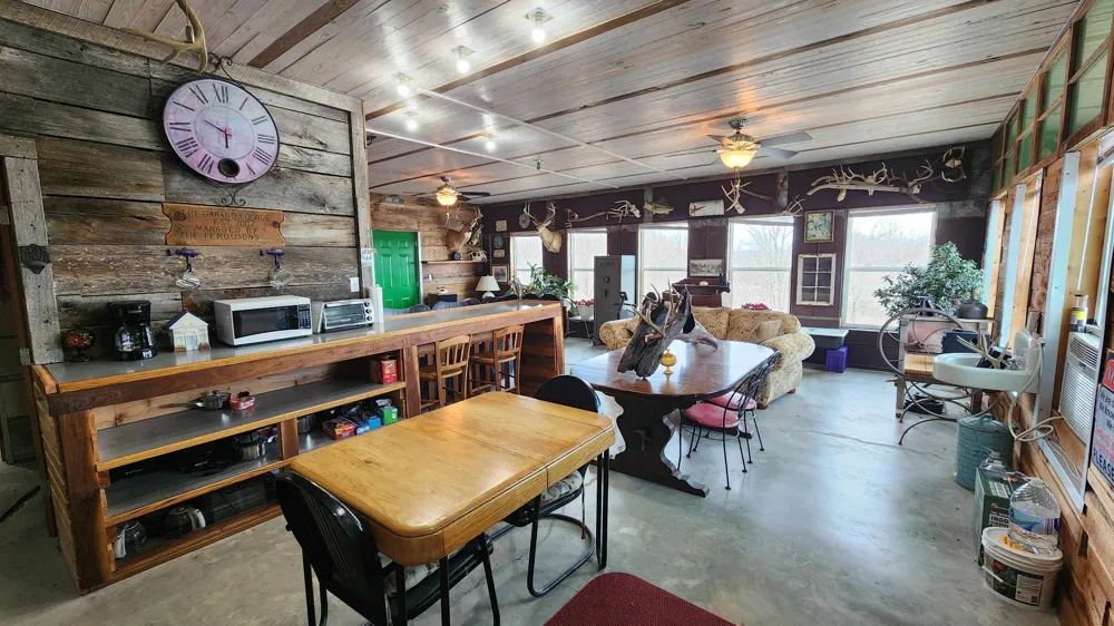 276 Schelley Rd Gainesboro, TN 38562