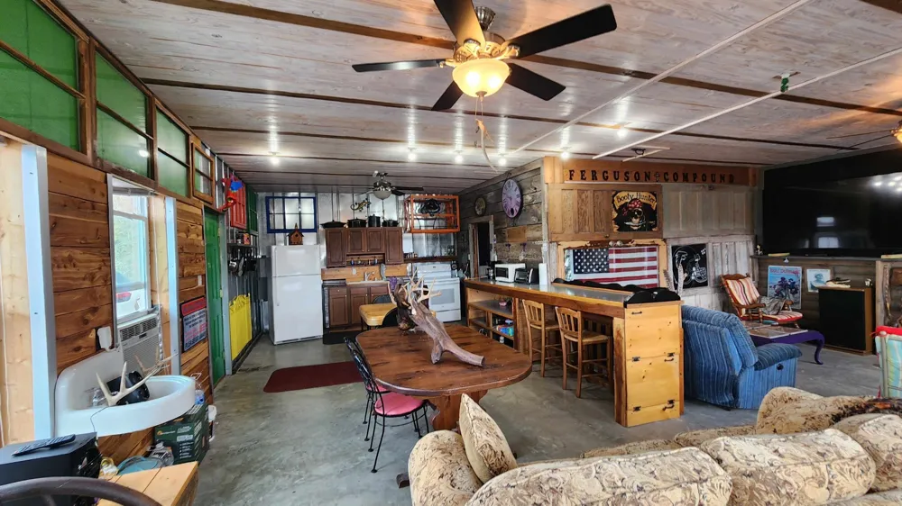 276 Schelley Rd Gainesboro, TN 38562