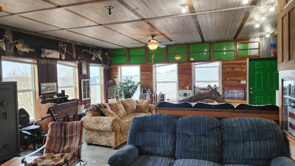 276 Schelley Rd Gainesboro, TN 38562