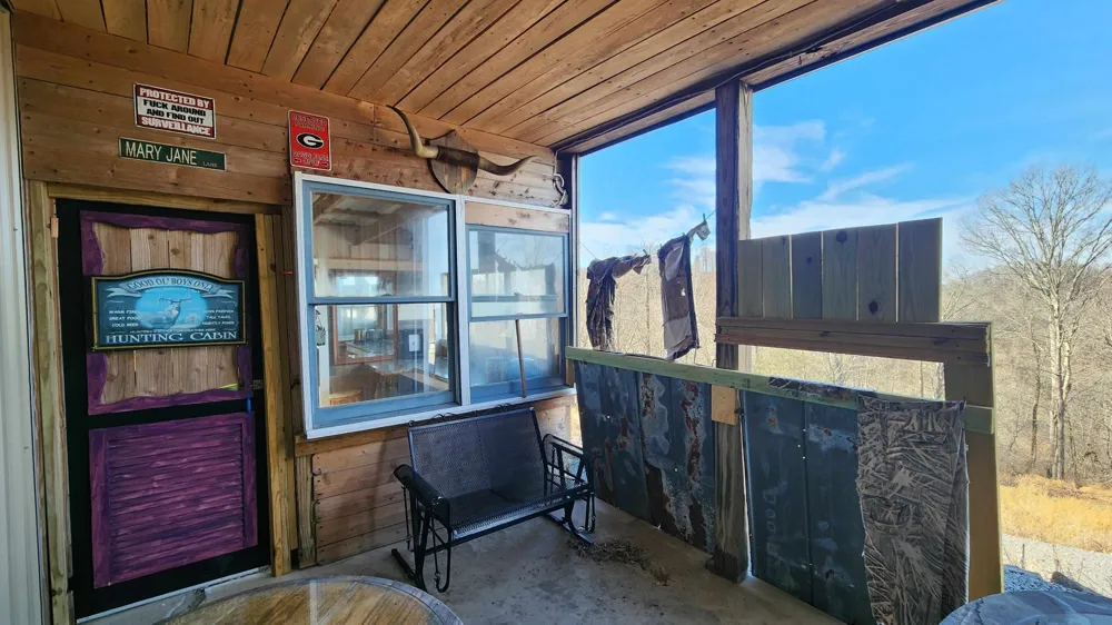 276 Schelley Rd Gainesboro, TN 38562