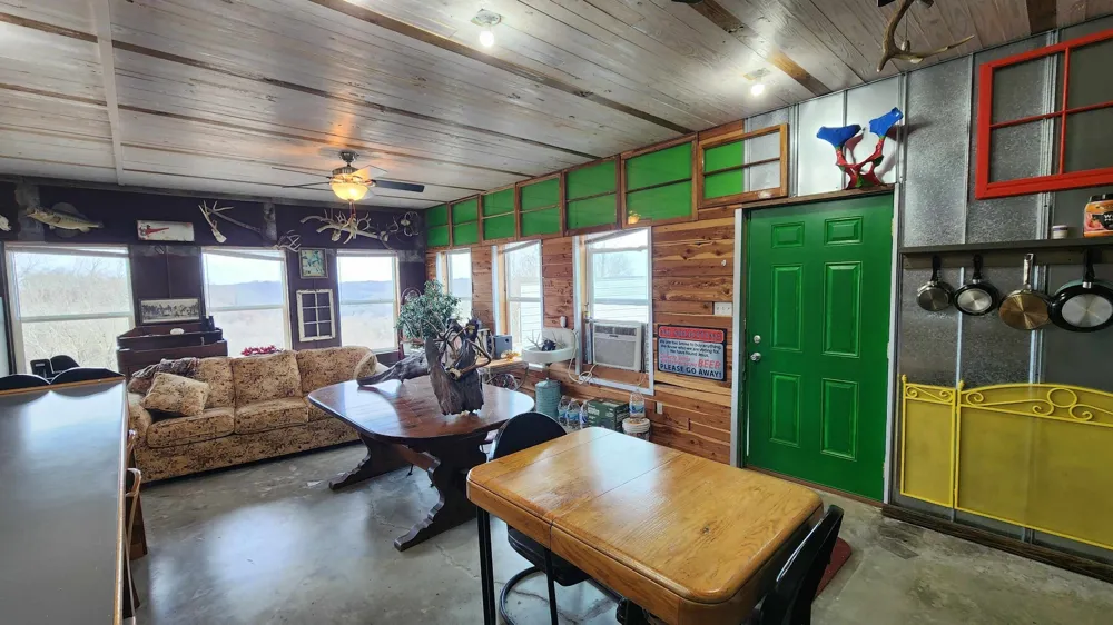 276 Schelley Rd Gainesboro, TN 38562