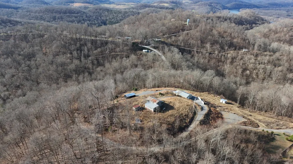 276 Schelley Rd Gainesboro, TN 38562