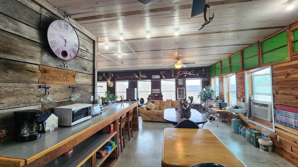 276 Schelley Rd Gainesboro, TN 38562