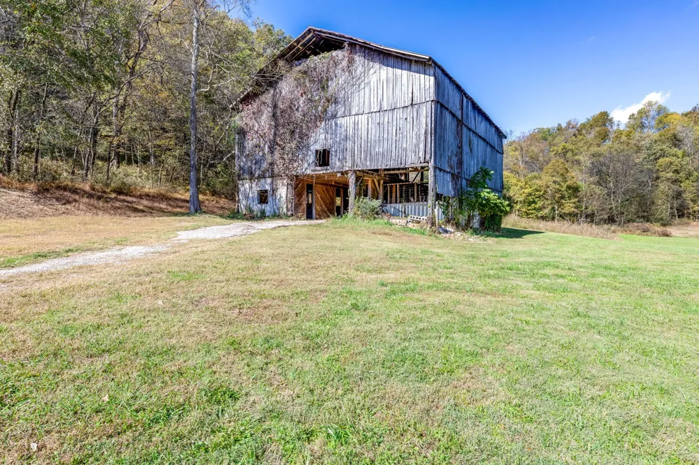 564 Mt Olive Cemetery Rd Lynnville, TN 38472