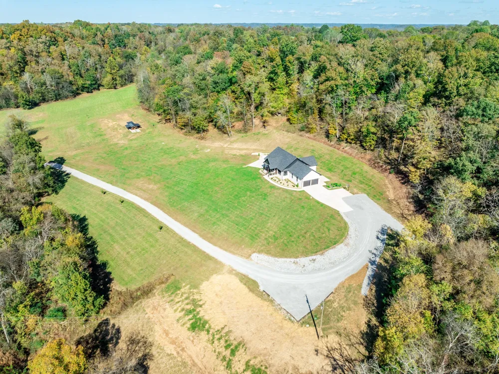 564 Mt Olive Cemetery Rd Lynnville, TN 38472