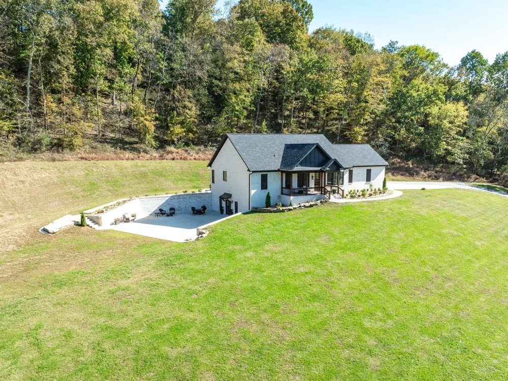 564 Mt Olive Cemetery Rd Lynnville, TN 38472