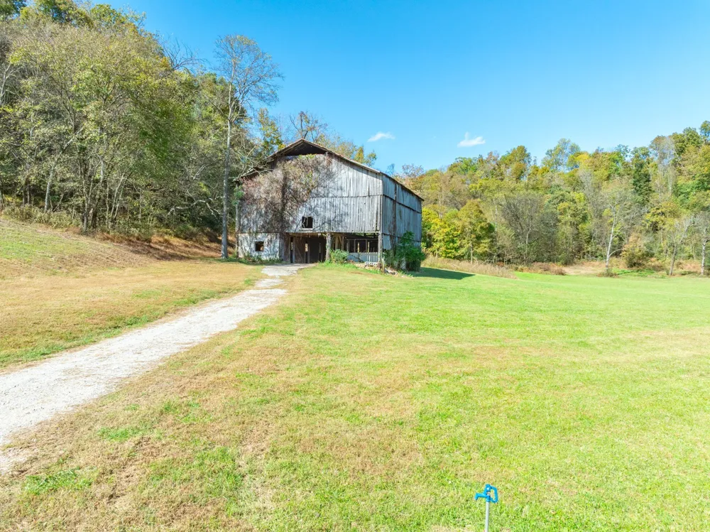 564 Mt Olive Cemetery Rd Lynnville, TN 38472