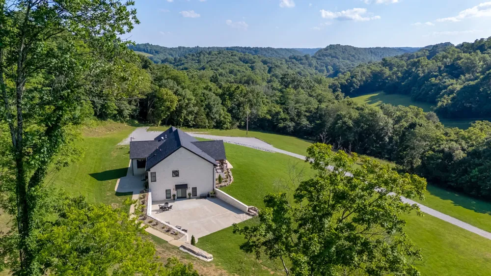 564 Mt Olive Cemetery Rd Lynnville, TN 38472