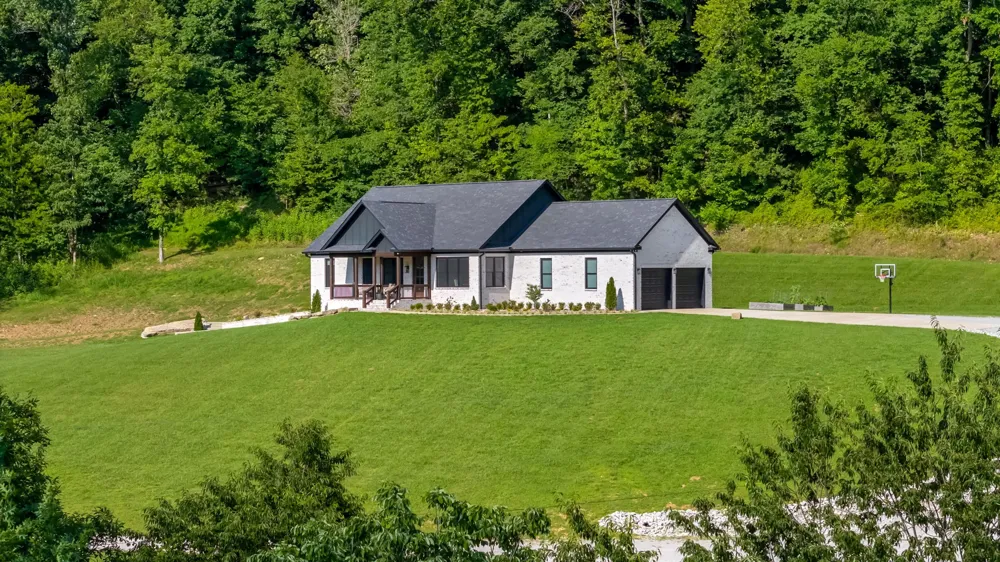 564 Mt Olive Cemetery Rd Lynnville, TN 38472