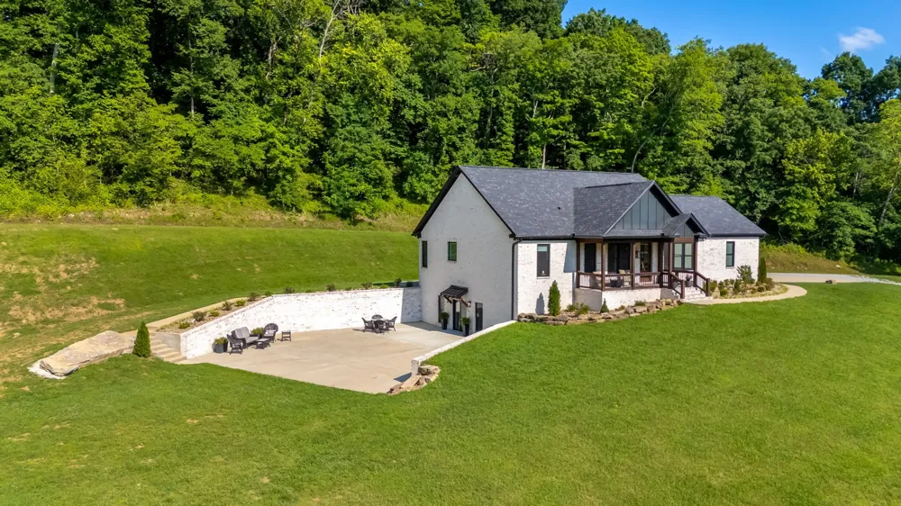 564 Mt Olive Cemetery Rd Lynnville, TN 38472