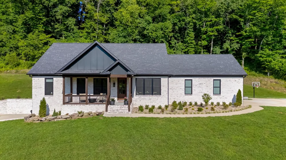 564 Mt Olive Cemetery Rd Lynnville, TN 38472