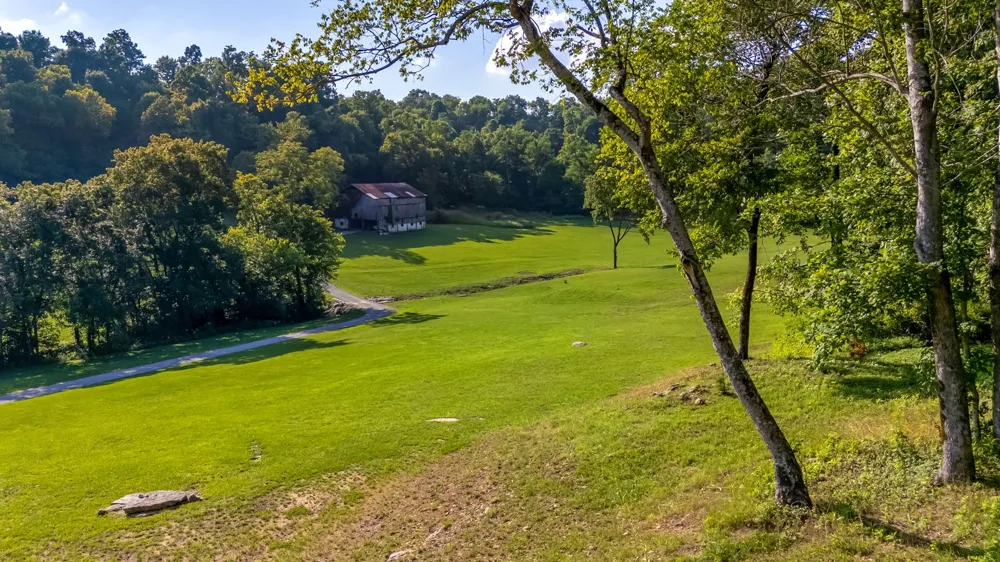 564 Mt Olive Cemetery Rd Lynnville, TN 38472