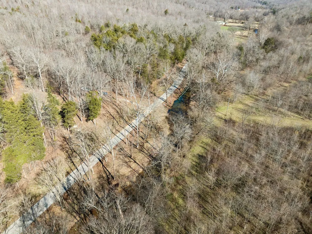 0 Hurricane Creek Road Linden, TN 37096