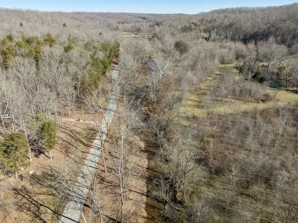 0 Hurricane Creek Road Linden, TN 37096