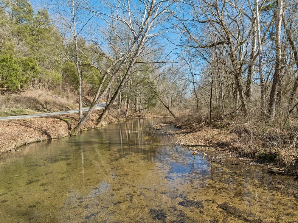 0 Hurricane Creek Road Linden, TN 37096
