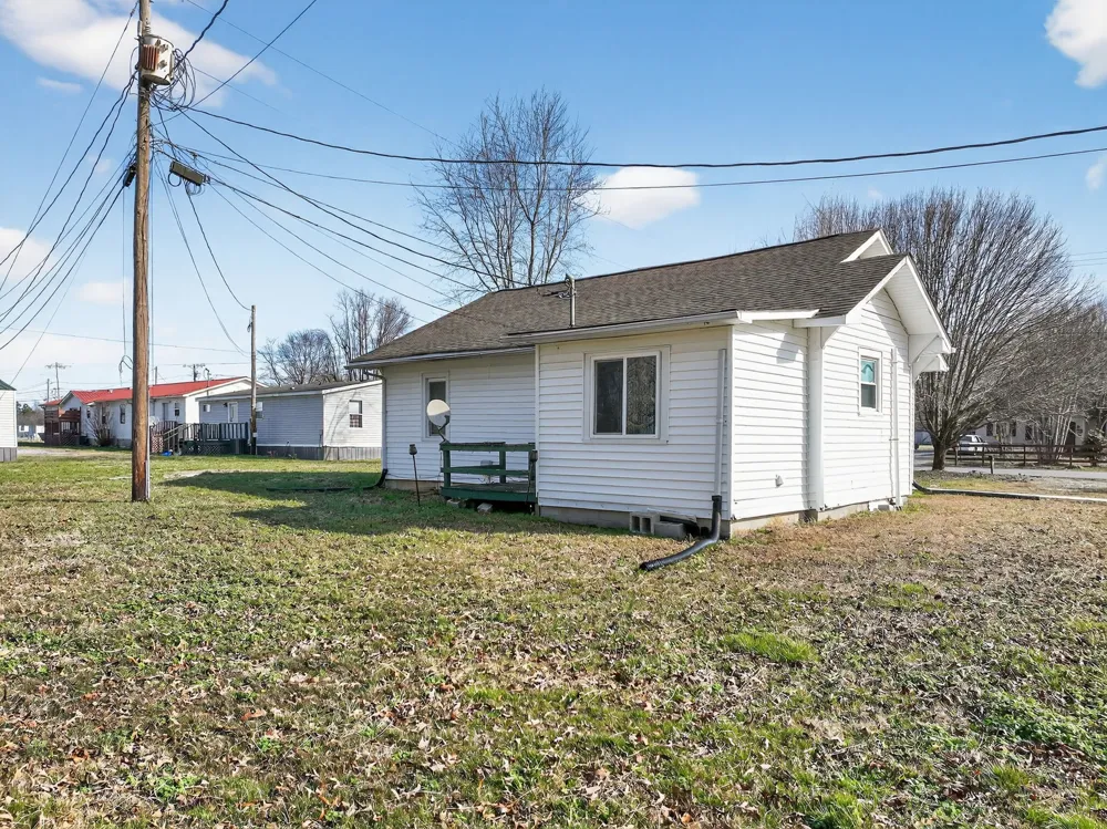 1360 Dunavin Dr Baxter, TN 38544