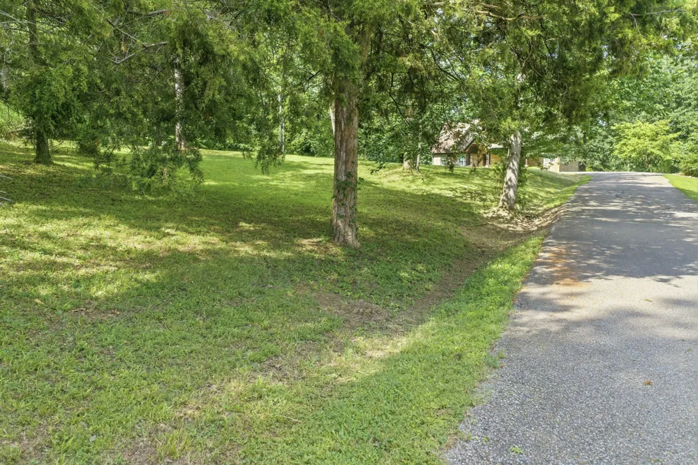90 Arrowhead Circle Parsons, TN 38363