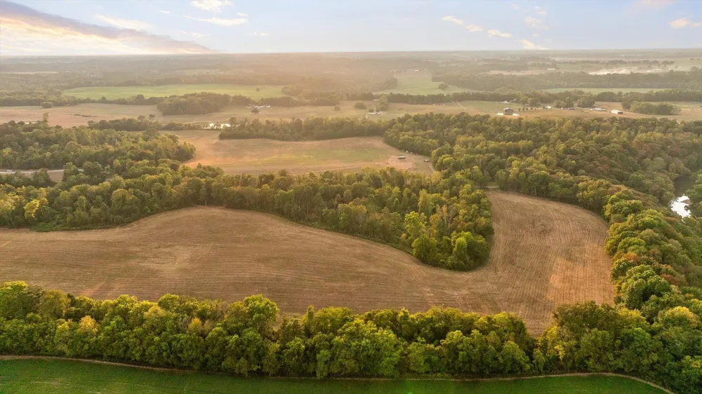 10 Sturgeon Creek Road Cedar Hill, TN 37032