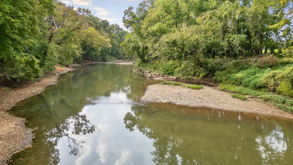 10 Sturgeon Creek Road Cedar Hill, TN 37032