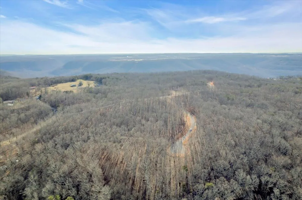211 Walosi Lane South Pittsburg, TN 37380