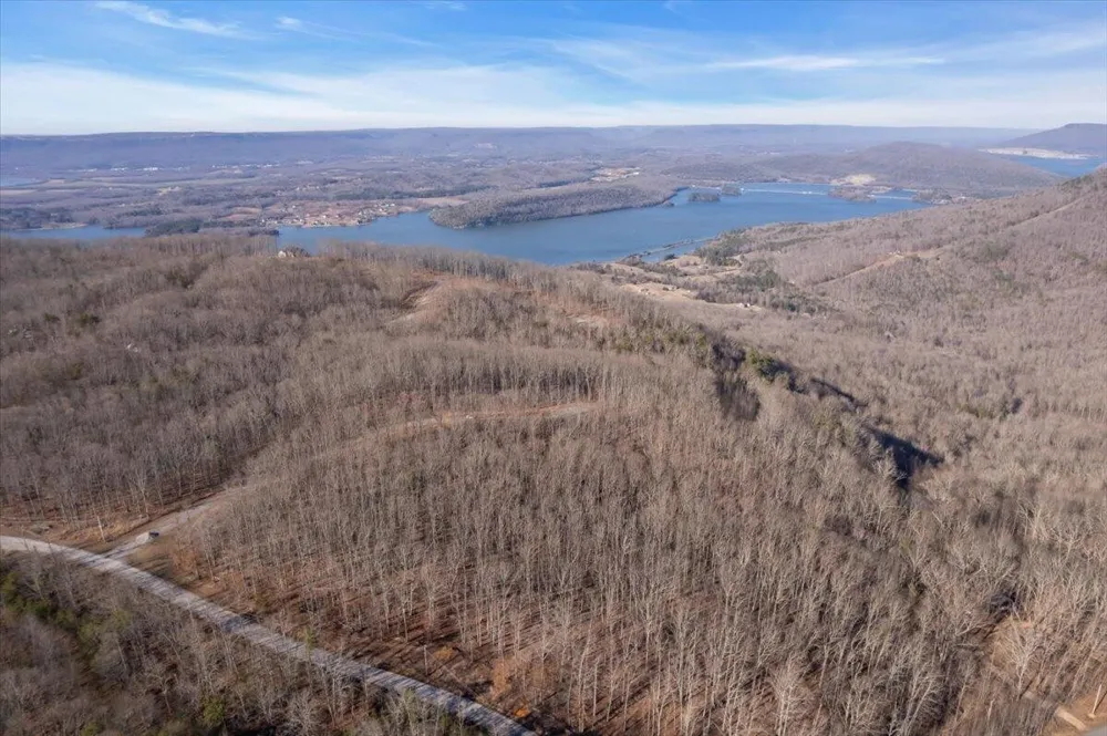 211 Walosi Lane South Pittsburg, TN 37380