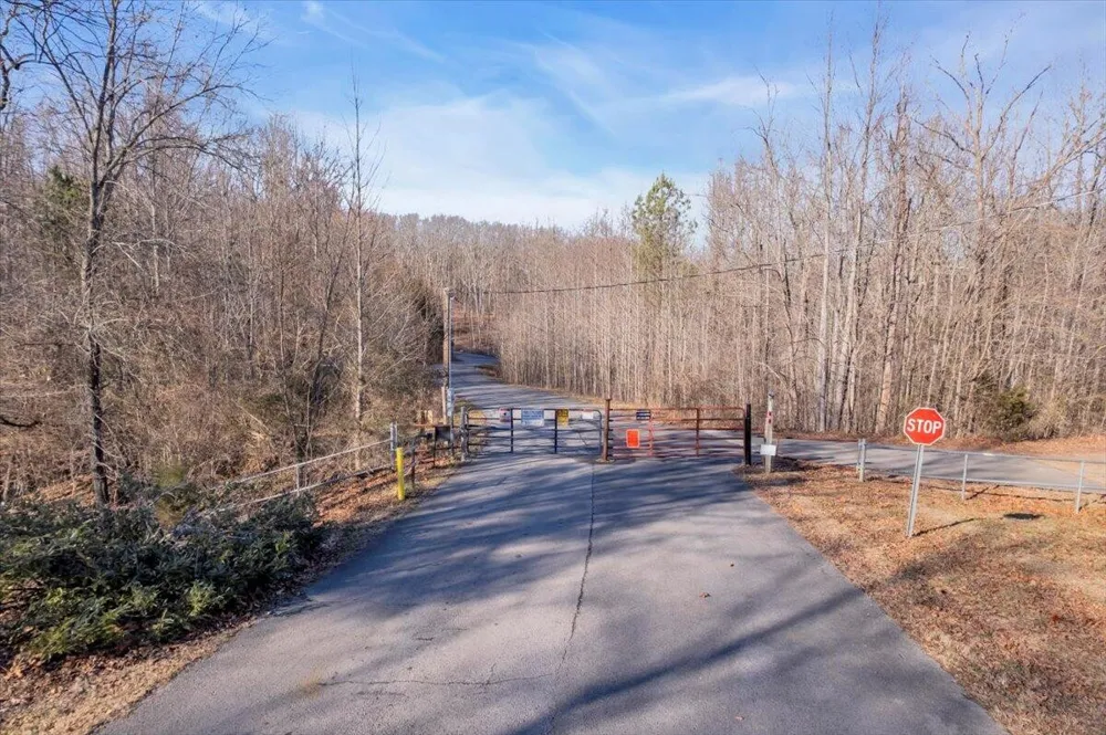 211 Walosi Lane South Pittsburg, TN 37380