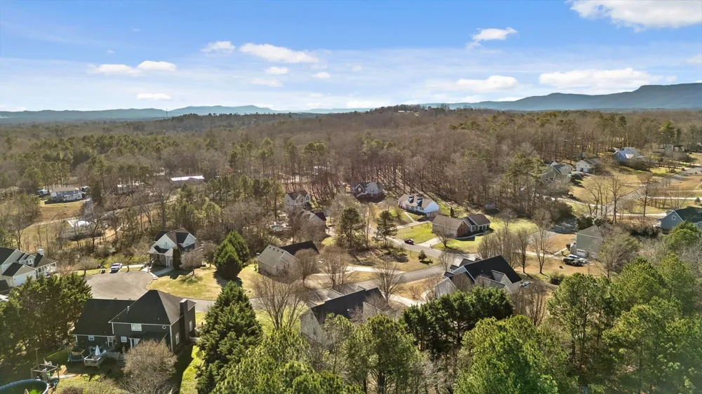 191 Haleys Cove Drive Chickamauga, GA 30707