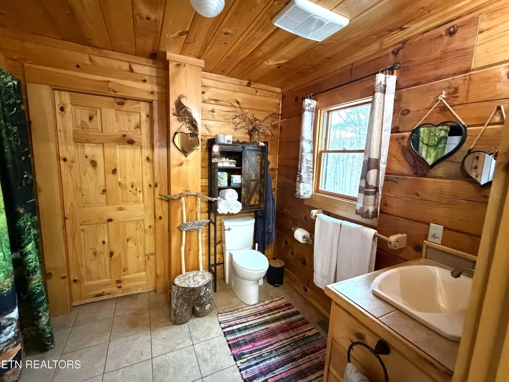5150 Raven Branch Rd Del Rio, TN 37727