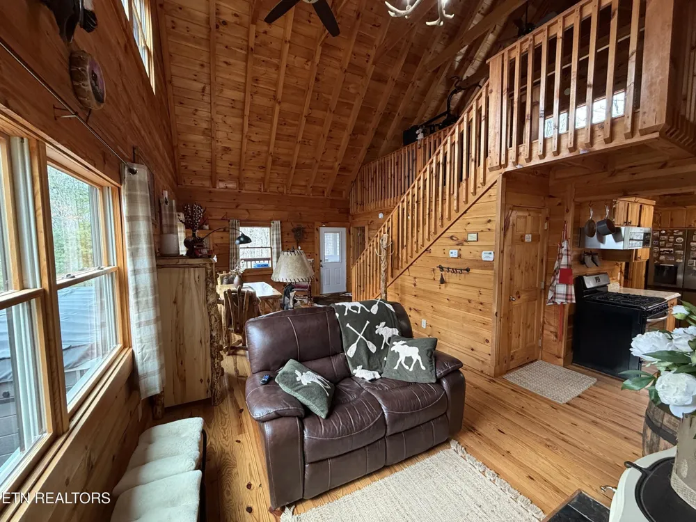 5150 Raven Branch Rd Del Rio, TN 37727