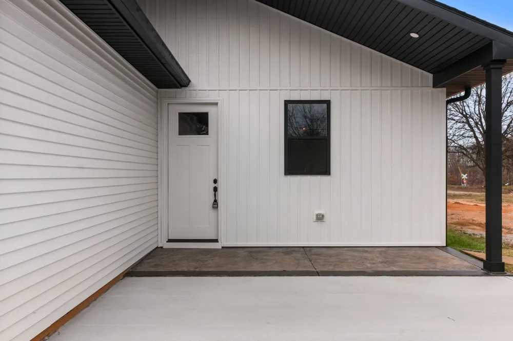 14 Warren St Paris, TN 38242