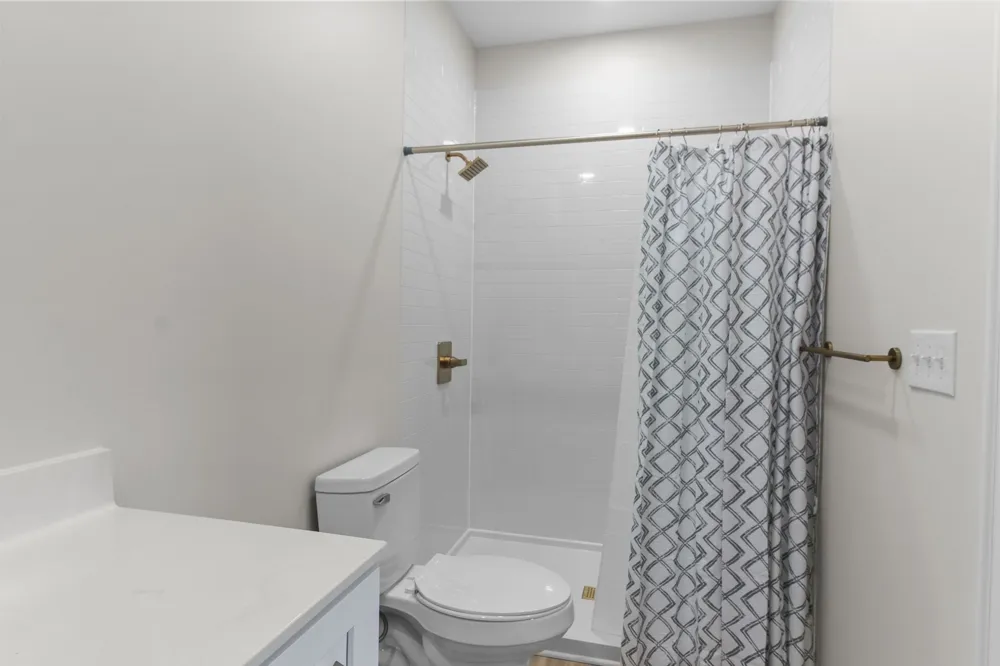 14 Warren St Paris, TN 38242