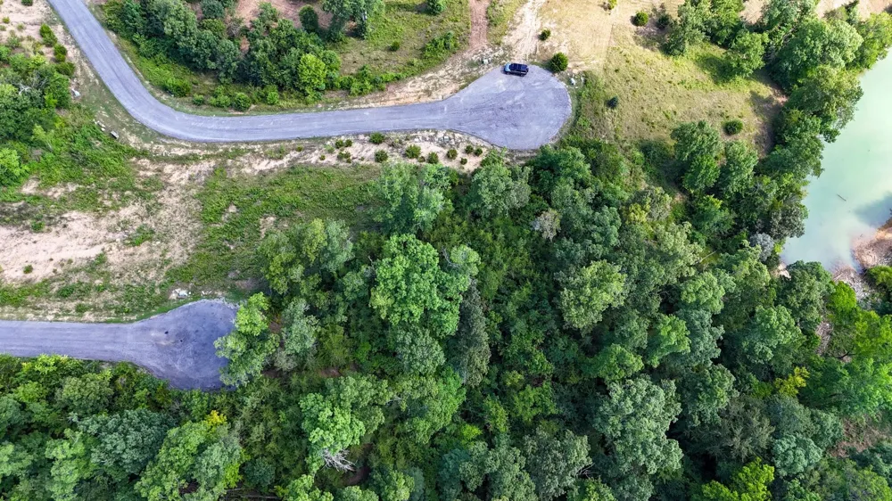 9 Stone Cove Way Dandridge, TN 37725