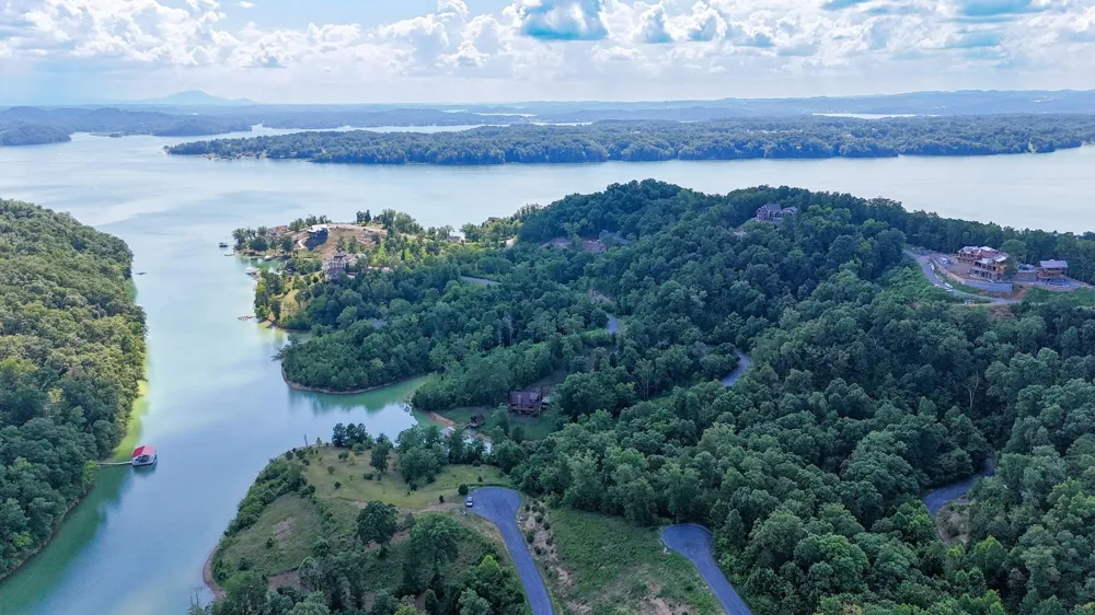 9 Stone Cove Way Dandridge, TN 37725