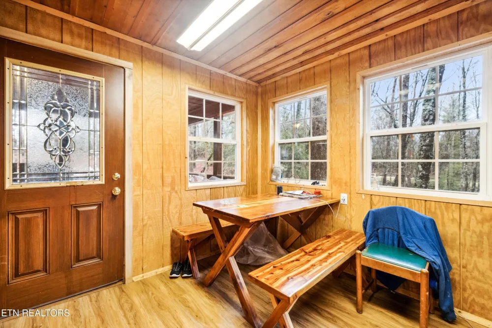 930 Wilderness Tr Oneida, TN 37841