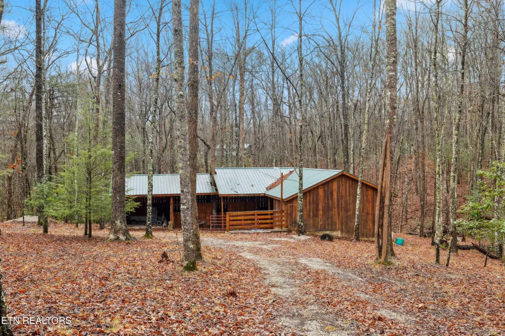 930 Wilderness Tr Oneida, TN 37841