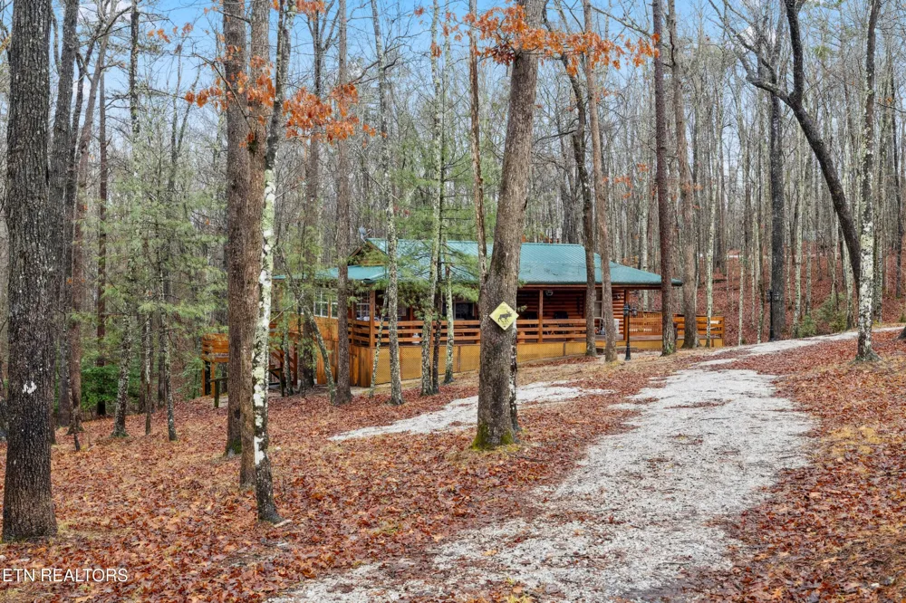 930 Wilderness Tr Oneida, TN 37841