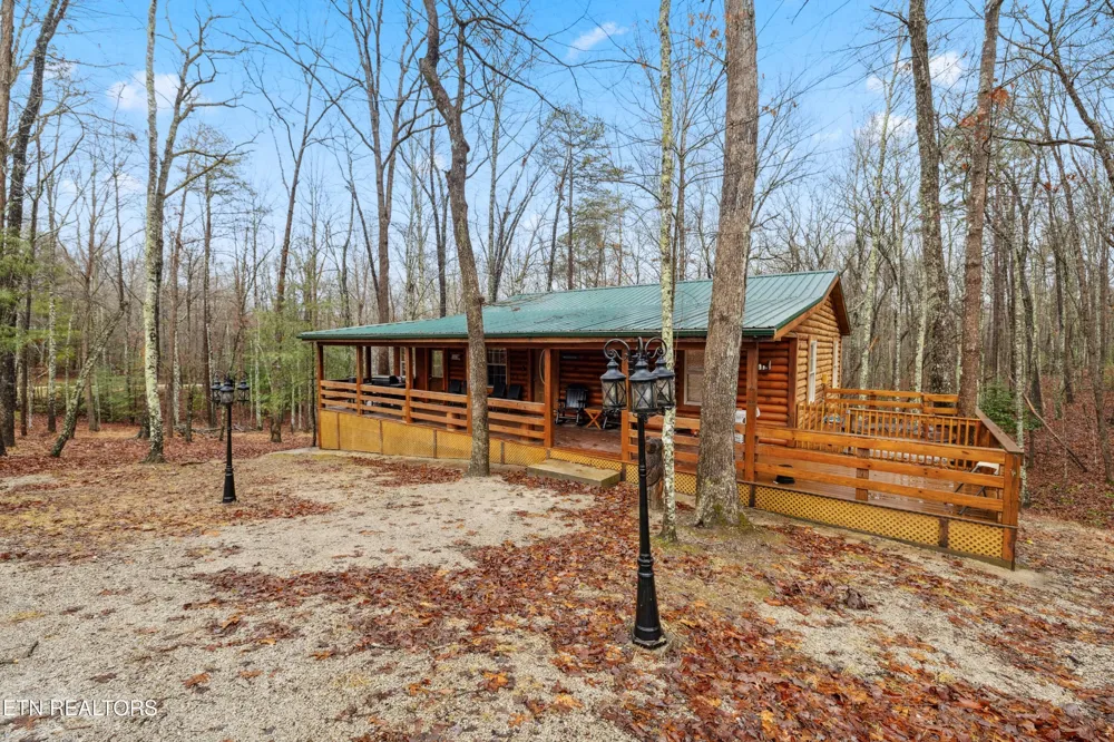 930 Wilderness Tr Oneida, TN 37841
