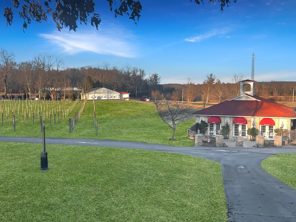 2982 Harvey Bowden Rd Paris, TN 38242