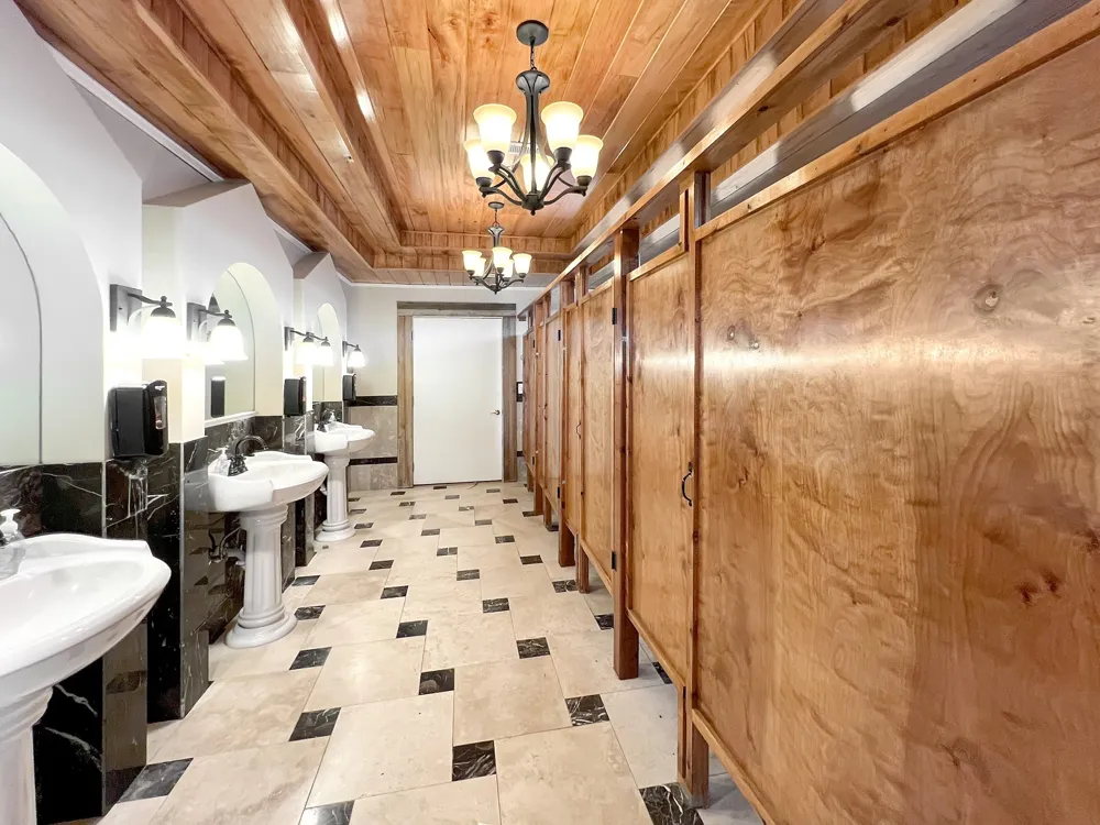 2982 Harvey Bowden Rd Paris, TN 38242