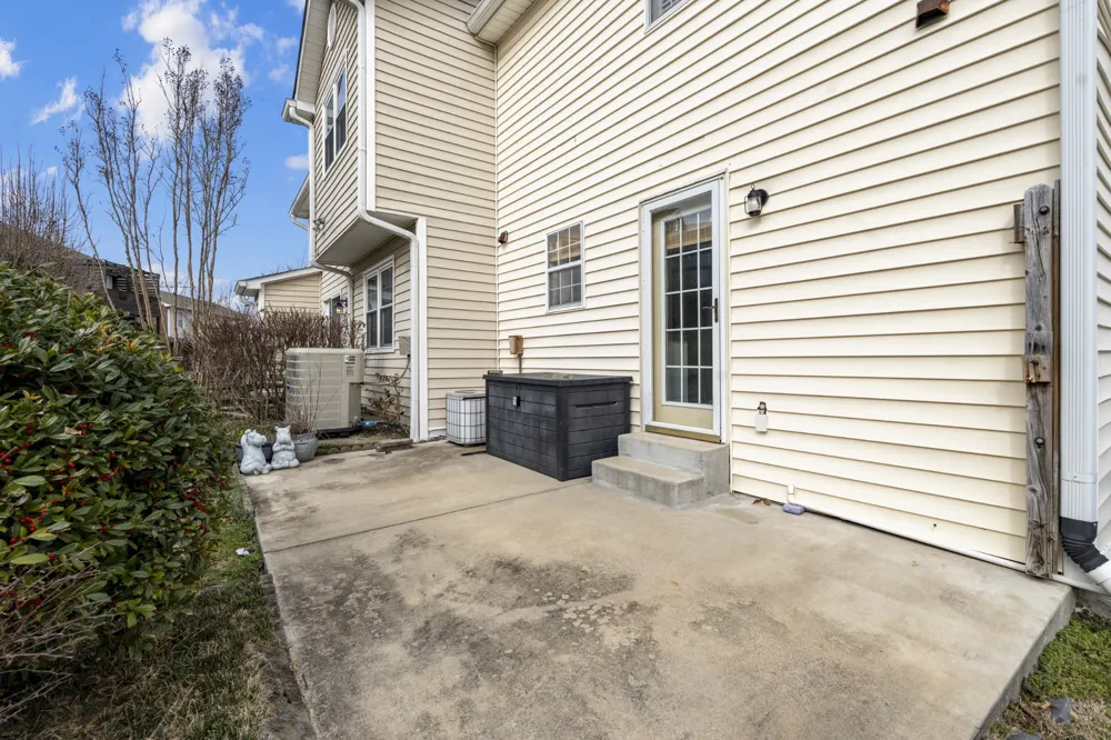61 Rolling Meadows Dr Goodlettsville, TN 37072