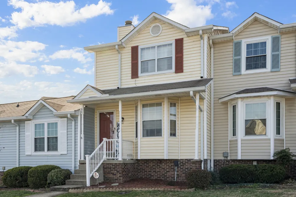 61 Rolling Meadows Dr Goodlettsville, TN 37072