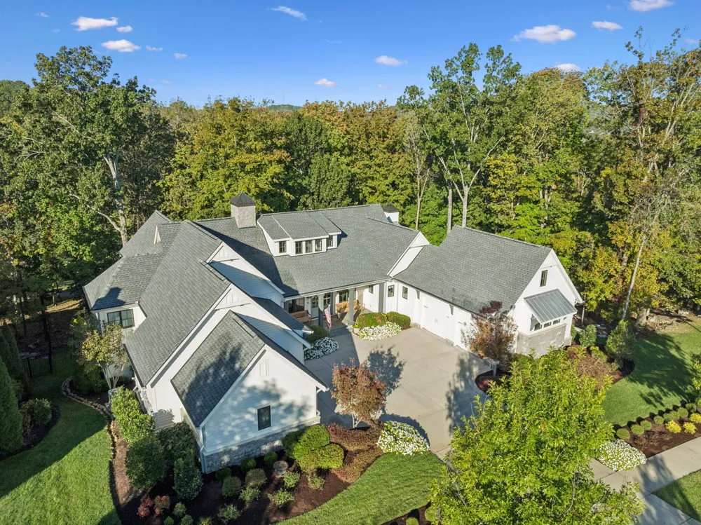 8463 Heirloom Blvd College Grove, TN 37046