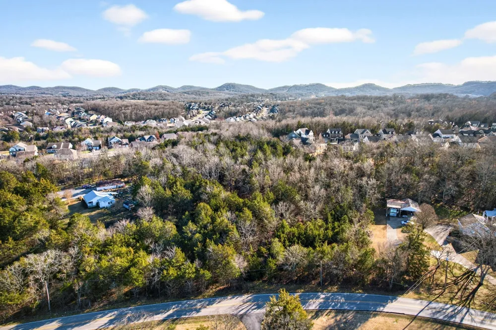 9877 Sam Donald Rd Nolensville, TN 37135