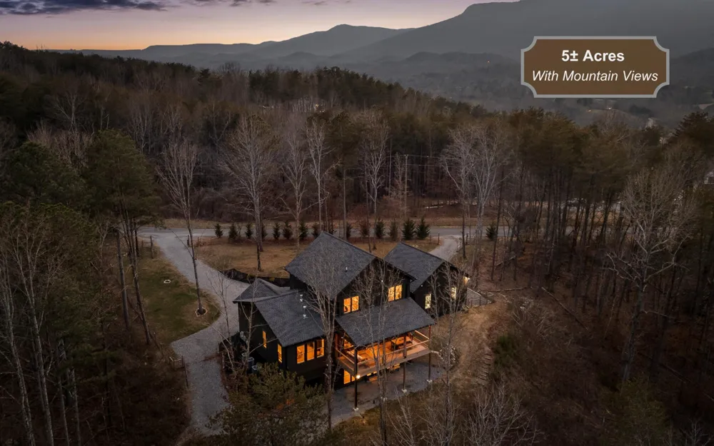 852 Old Grand Center Road Chickamauga, GA 30707