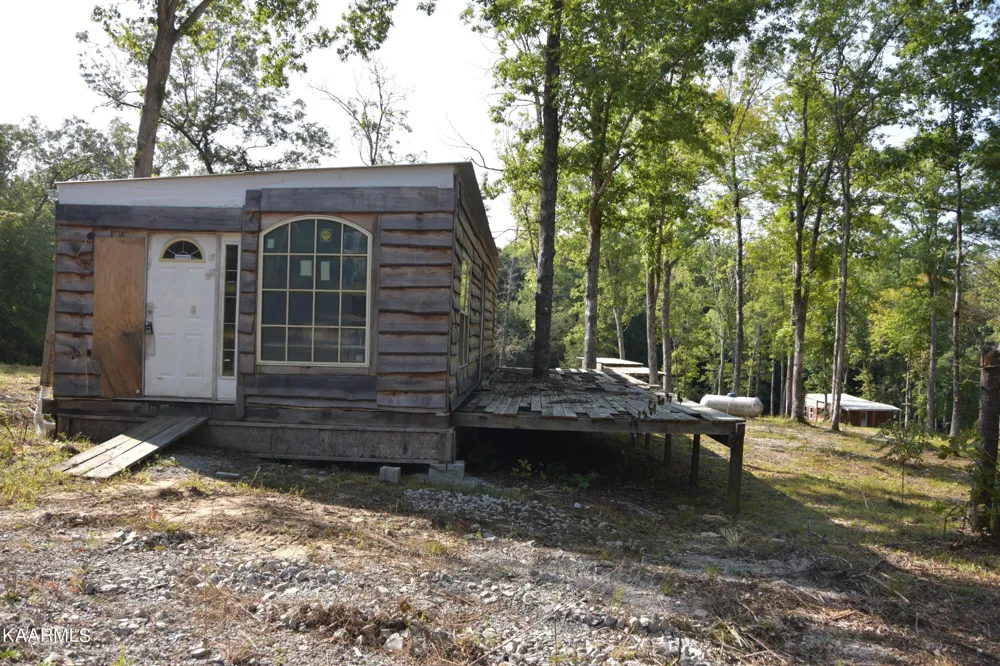 566 William Branch Rd Lancing, TN 37770